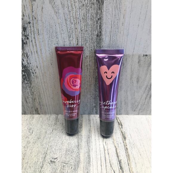 Bath & Body Lipgloss Raspberry Kiss Sweetheart Cupcake NEW - Picture 1 of 2